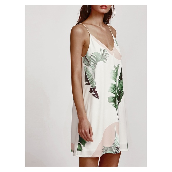 White Tropical Print Sleeveless Shift Dress - Picture 3 of 4